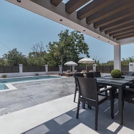 Villa Infinity Ena *