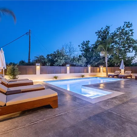 Infinity Ena Villa Kalamáki