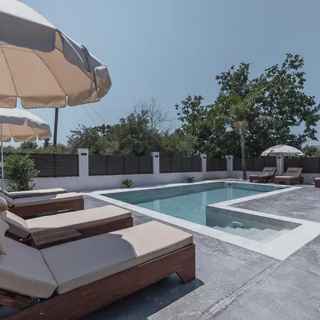 Villa Infinity Ena Kalamákion
